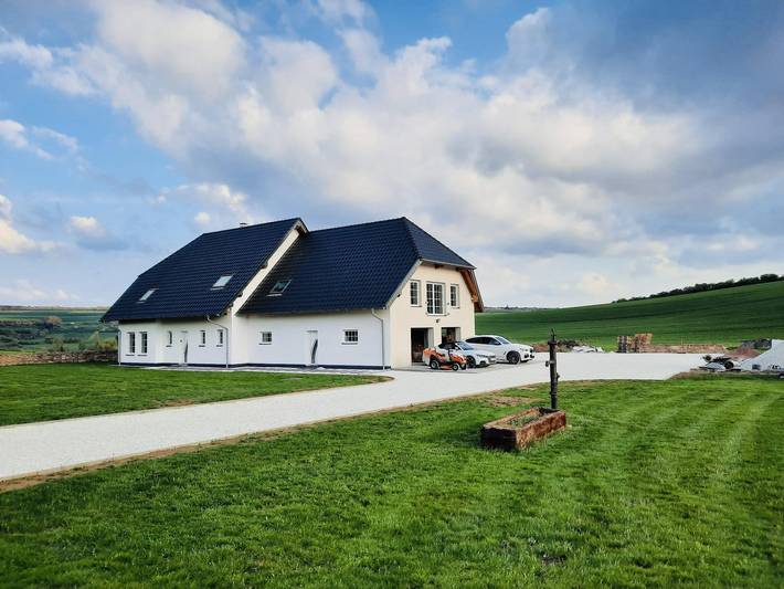 Appartement de vacances pour 4 personnes, avec Terrasse ainsi que Jardin et Vue