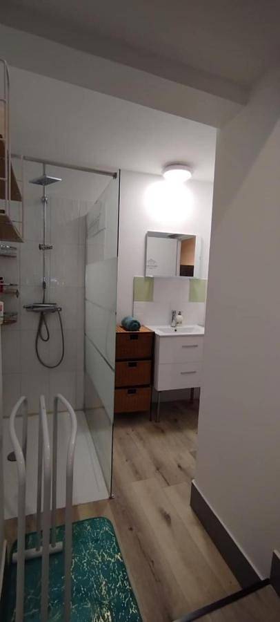 Appartement entier, One-Bedroom Apartment in Orgelet, Jura Francais