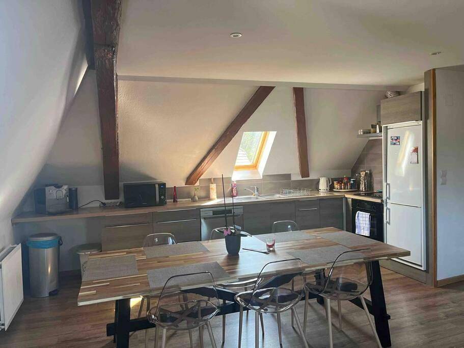 Appartement entier, Two-Bedroom Apartment in Fellering, Parc naturel régional des Ballons des Vosges