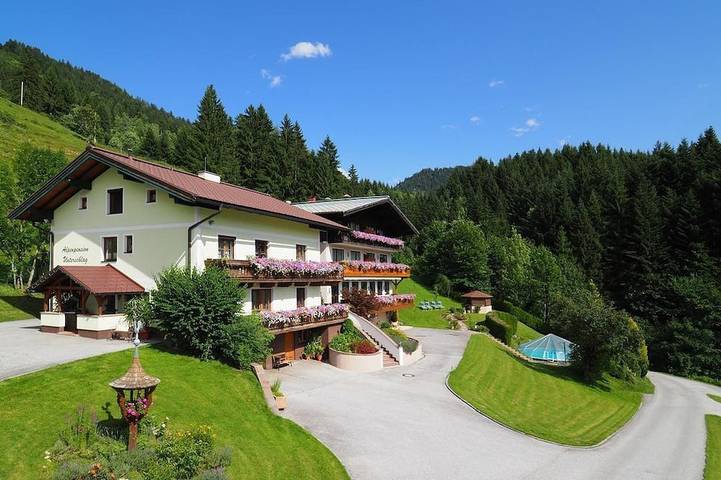 Ferienhaus für 4 Personen, mit Balkon und Garten sowie Pool und Sauna im Salzkammergut - 3