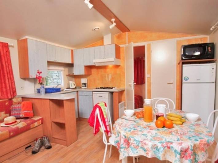 Camping pour 6 personnes, avec bassin pour enfant dans Lozère - 3