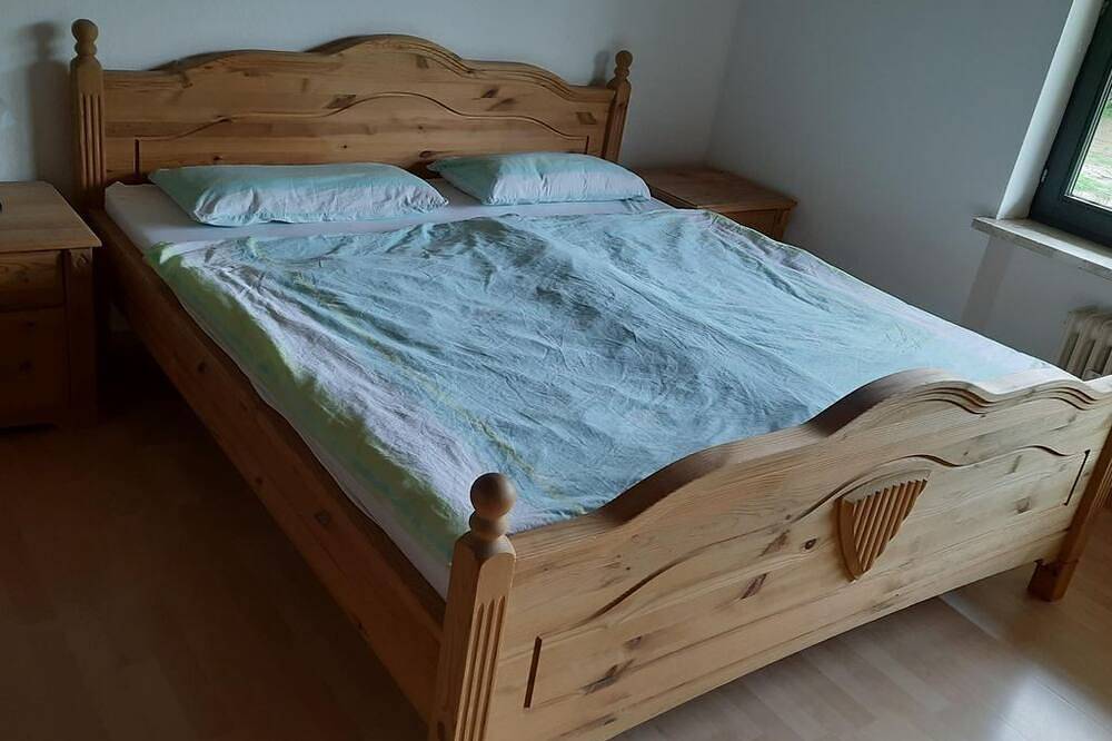 Ganze Wohnung, Wild Turkey Ranch - Hermanns Lodge - Appartement/Fewo, Dusche und Bad, Wc, 2 in Straßenhaus, Rheinland-Pfalz