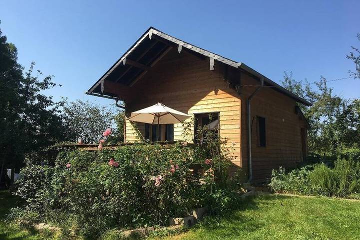 Chalet pour 4 personnes, avec Terrasse et Jardin