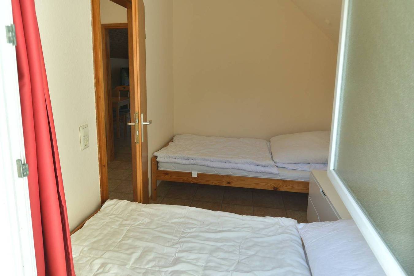 Ganze Wohnung, Appartement mit Süd-Balkon für bis zu 4 Personen im Ferienpark Am Waldrand in Südstrand Pelzerhaken, Ostholstein