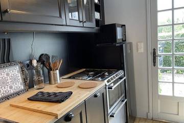 Location de vacances pour 4 personnes, avec jardin dans Bosc Roger Sur Buchy