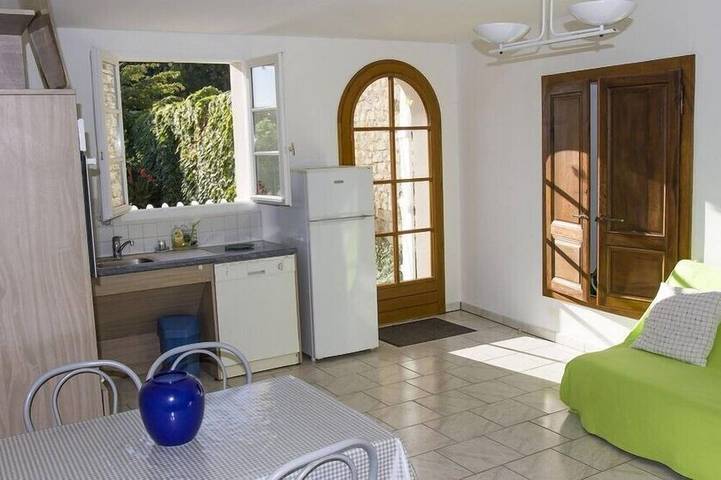 Gîte pour 5 personnes, avec jardin à Remoncourt - 2