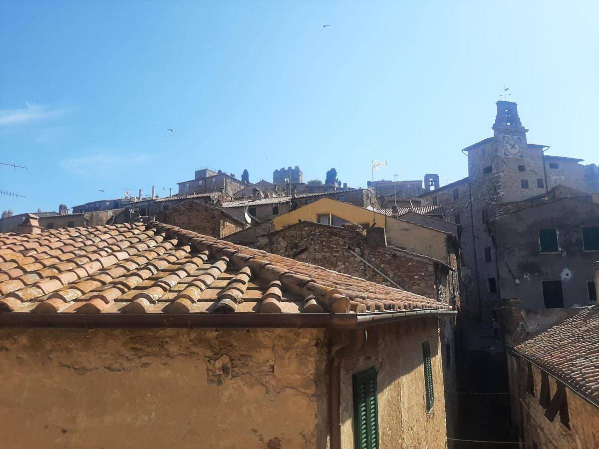 Double or Twin Room with Bathroom in Campiglia Marittima, Etruskische kust
