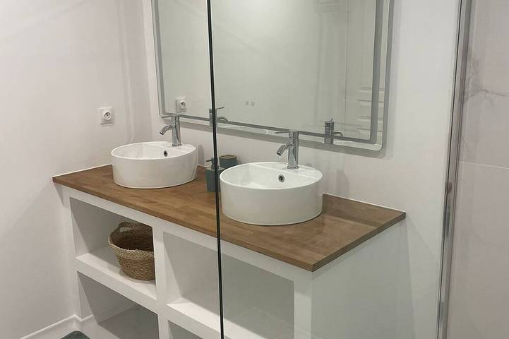Appartement entier, Dans les hauteurs de Juziers ! Studio idéal pour le repos et l'évasion ! in Juziers, Parc naturel régional du Vexin Français