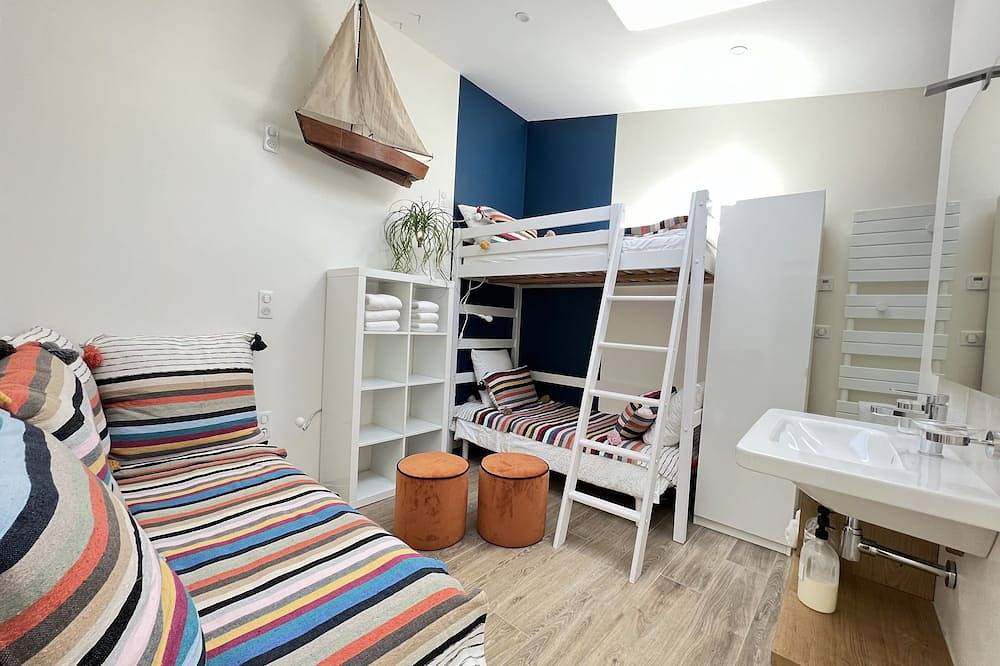 Escale Aixoise – Maison de Vacances, Vue Imprenable sur la Mer, 2 à 11 Personnes in Île-d'Aix, Nouvelle-Aquitaine