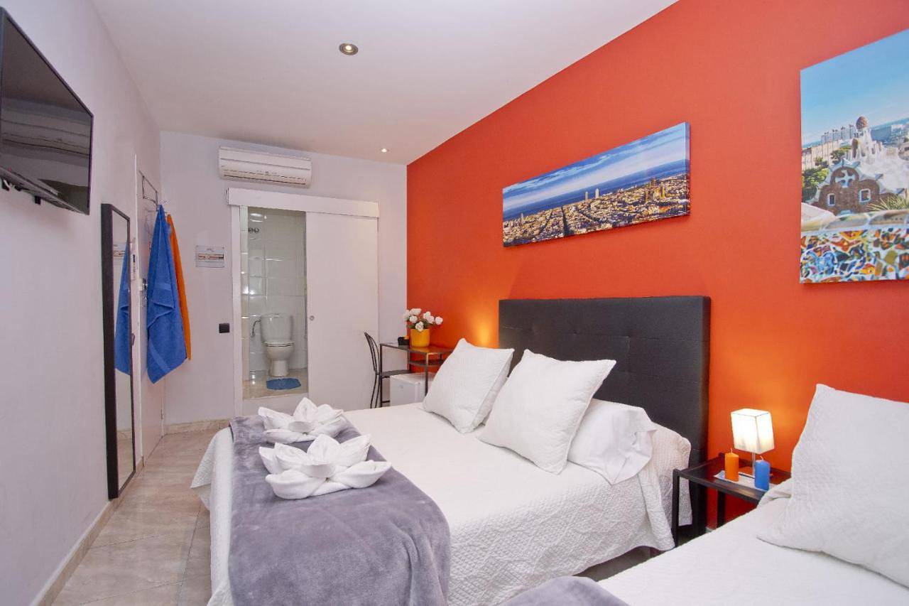 Barcelona City Centre Hostal in Barcelona Centre, Βαρκελώνη