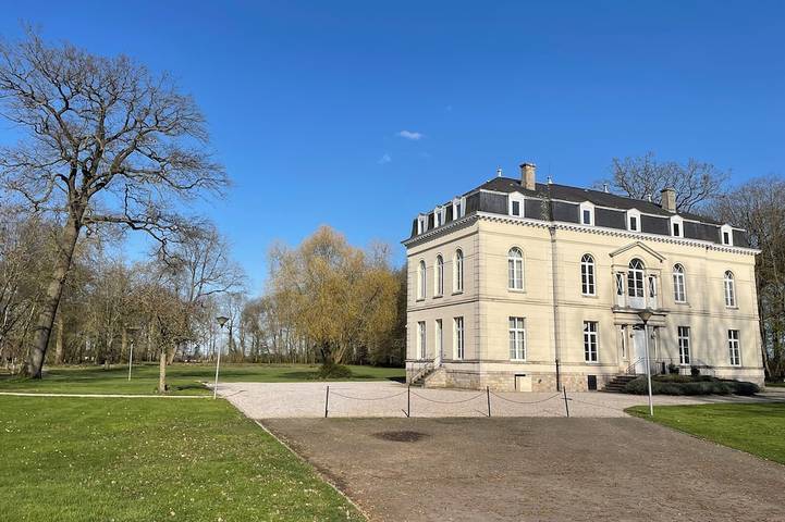 Château pour 12 personnes, avec Jacuzzi et Jardin dans Département Nord
