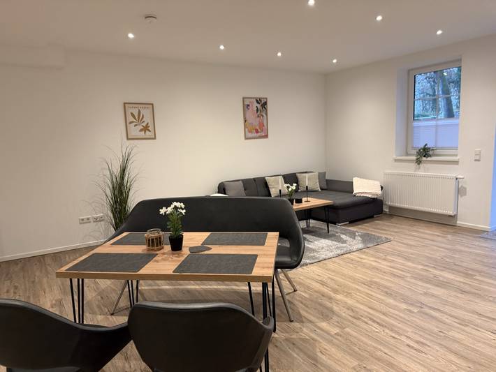 Ferienwohnung für 4 Personen, mit Balkon und Terrasse in Zwischenahner Meer - 2