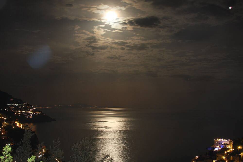 Ganze Wohnung, Stunning Haus in Positano mit privater Terrasse, kostenlose Parkplätze und herrliche Aussicht in Positano, Sorrento Coast
