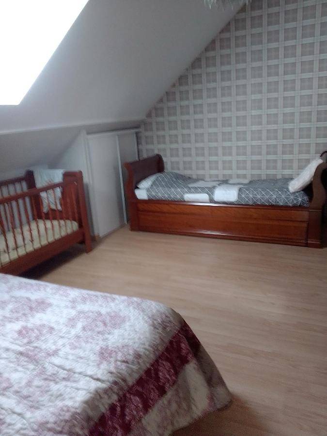 Gîte pour 4 personnes, adapté aux familles à Épineu-le-Chevreuil - 4