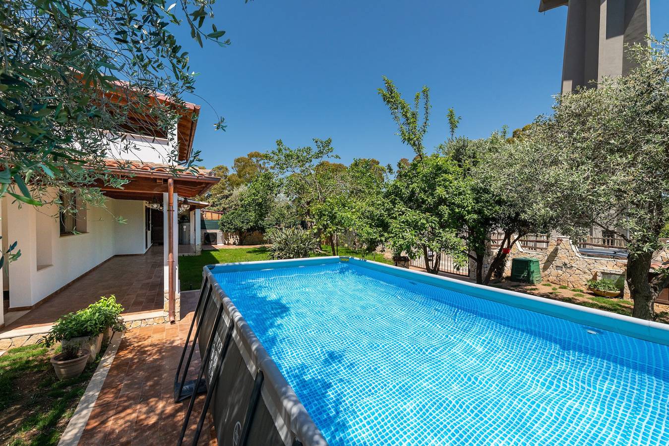 Casa Vacanza per 3 Persone in Capoterra, Cagliari e Dintorni