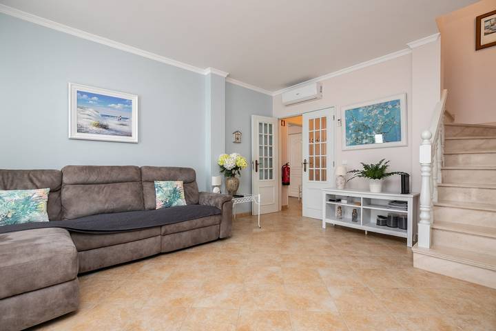 Ganze Ferienwohnung, 2 Schlafzimmer Villa mit Parkplatz und Terrasse by AlgarveManta (4V2) in Manta Rota, Vila Nova de Cacela