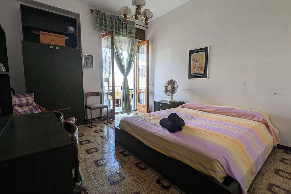 Appartement entier, Sicilian Apt in Donnalucata-Sleeps 4- 2 Min Beach in Scicli, Province de Ragusa