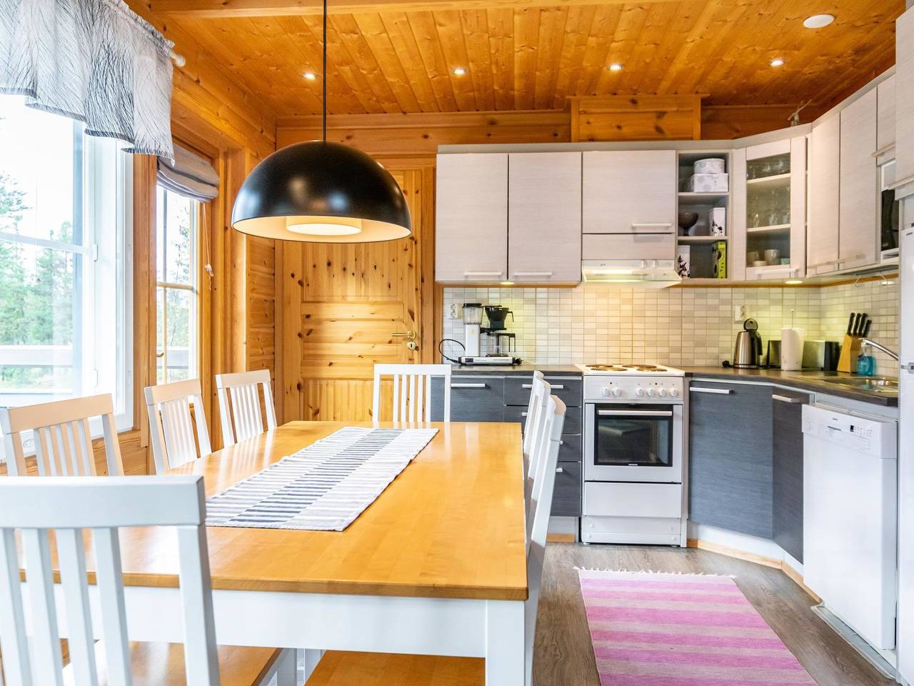 Tunturikettu in Pyhä, Lappland