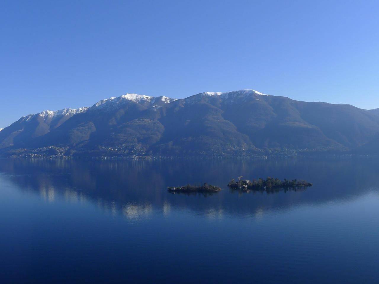 Ganze Ferienwohnung, Frei stehendes Ferienhaus mit Top-Aussicht in Ronco sopra Ascona, Tessiner Alpen