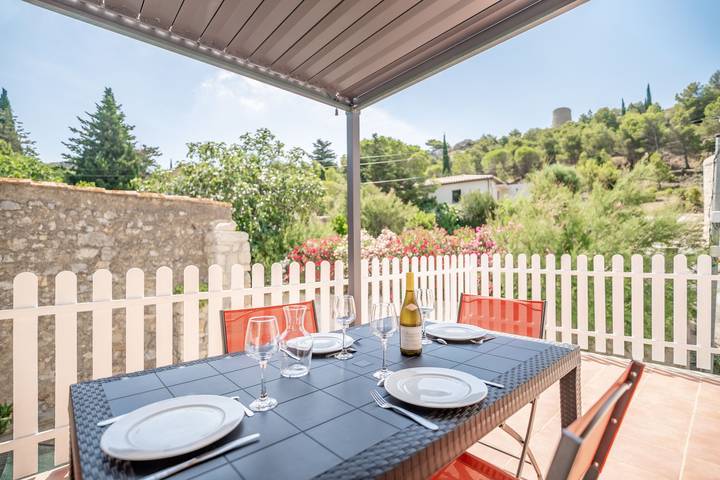 Casa de vacaciones 'Location Gîte Dans Les Corbières' con vistas a la montaña, terraza privada y Wi-Fi in Roquefort-des-Corbières, Costa mediterránea (Francia)