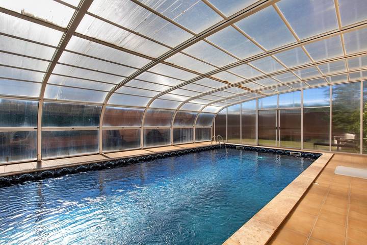 Entire apartment, Apartment 'La Baccara' with Wi-Fi and Air Conditioning in Paulhan, Lodève region