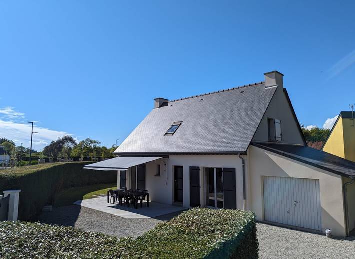 Gîte pour 10 personnes, avec jardin et terrasse - 1