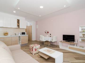 Holiday Rental for 4 People in Srebreno, Dubrovnik-Neretva, Photo 2