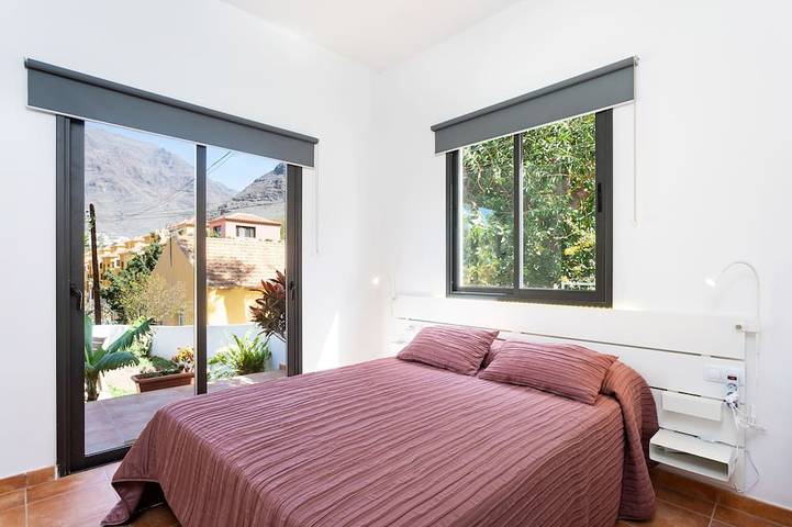 Los Mirlos1 pareado con 3dormitorios 2baños jardín y solarium in Playa de Vueltas (Valle Gran Rey), Valle Gran Rey