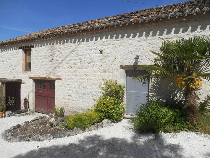 Location de vacances pour 5 personnes, avec jardin ainsi que piscine et jacuzzi à Lascabanes - 4