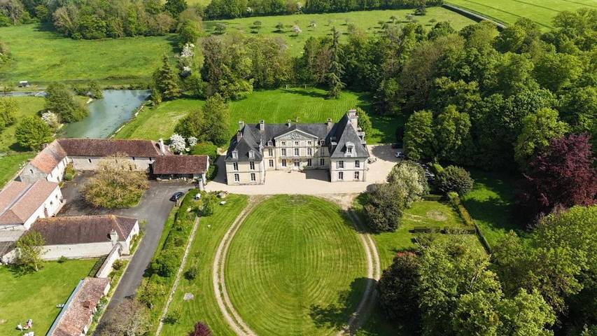 Maison d’hôte pour 2 personnes, avec Terrasse et Jardin ainsi que Piscine et Vue