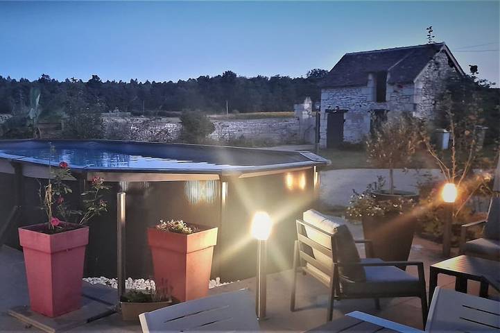Gîte pour 3 personnes, avec terrasse et jardin à Rilly-sur-Vienne