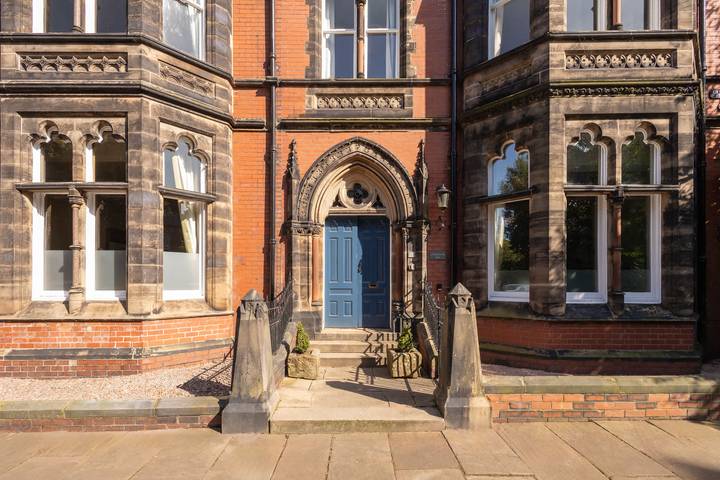 Holiday rental for 12 people, with sauna and garden as well as hot tub, child-friendly in Carlisle