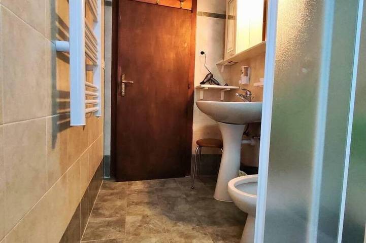 Ganze Wohnung, Rium Dolomiti - Lake View Apartment near Cortina in Pieve di Cadore, Östliche Dolomiten