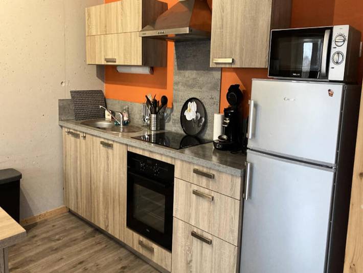 Gîte pour 7 personnes, avec terrasse à Laveissière - 3