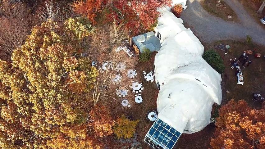 Vacation house for 7 people, with sauna and yard as well as hot tub, with pets in Connecticut