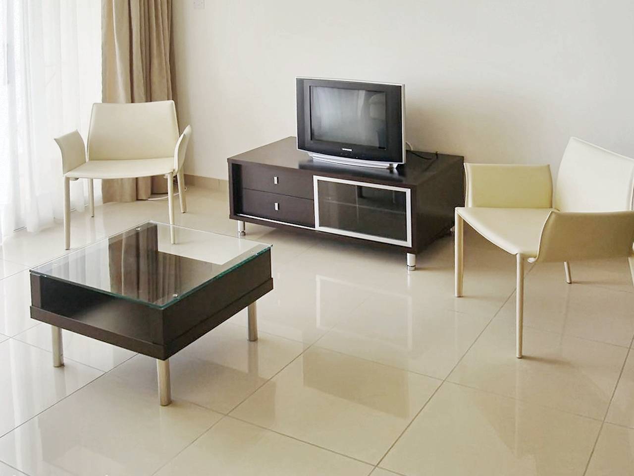 Entire apartment, Charming Apartment in Larnaca with Sea View – 73 m² in Larnaca District