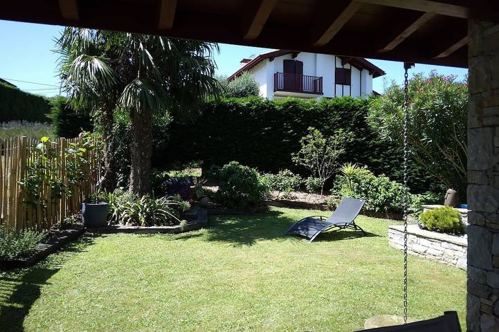 Ferienwohnung für 4 Personen, mit Terrasse und Garten - 1