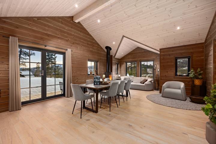 Villa für 8 Personen, mit Sauna und Terrasse sowie Garten in Norwegen