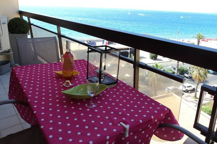 Gîte pour 4 personnes, avec terrasse dans Plage du Capitole