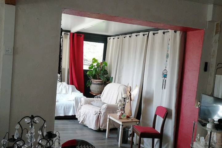 Gîte pour 5 personnes, avec jardin à Cheval-Blanc - 2