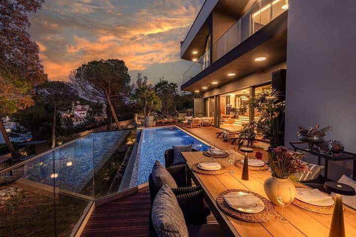 Villa pour 12 personnes, avec jardin et sauna à Mali Losinj