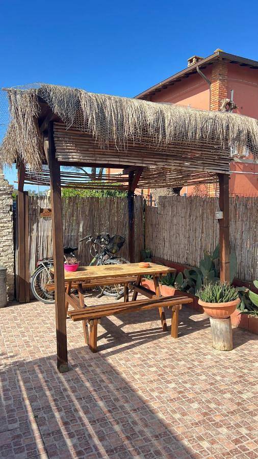 Gîte pour 2 personnes, avec jardin à Fregene - 2