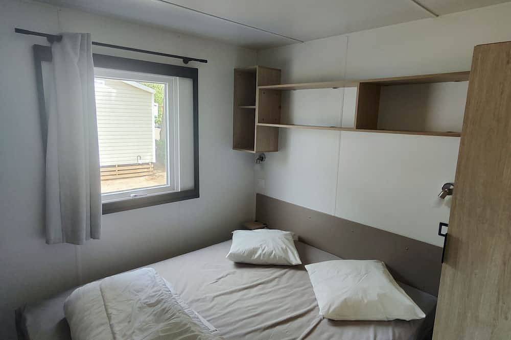 Mobil-home à 300 m de la plage. Camping 4* La Falaise Narbonne-Plage in Narbonne Plage, Narbonne