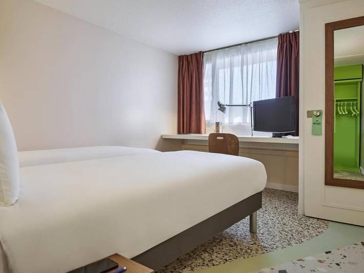 Hôtel pour 2 personnes, avec jardin, animaux acceptés à Voisins-le-Bretonneux - 4
