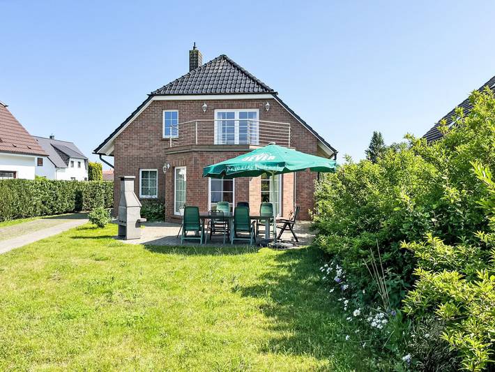 Luxus-Ferienhaus für 9 Personen, mit Balkon und Terrasse sowie Garten auf Usedom