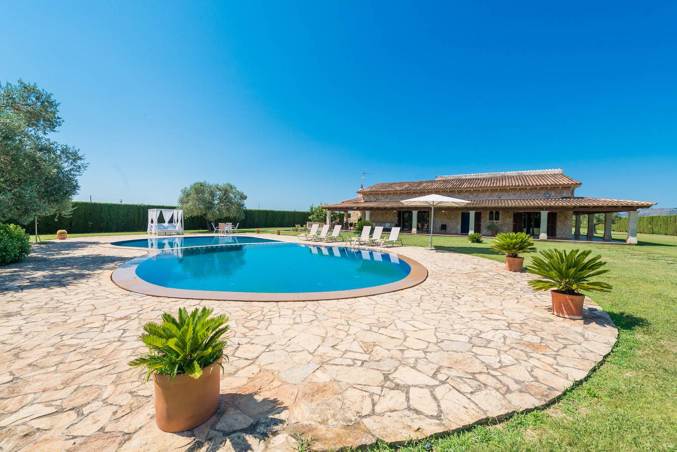 Villa Sant Vicens für 8 Personen mit Schwimmbad inmitten der Natur in Sa Pobla, Mallorca Norden
