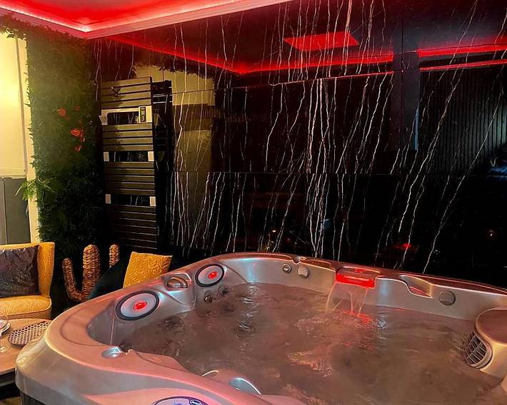 Gîte pour 2 personnes, avec jacuzzi à Valenciennes - 2