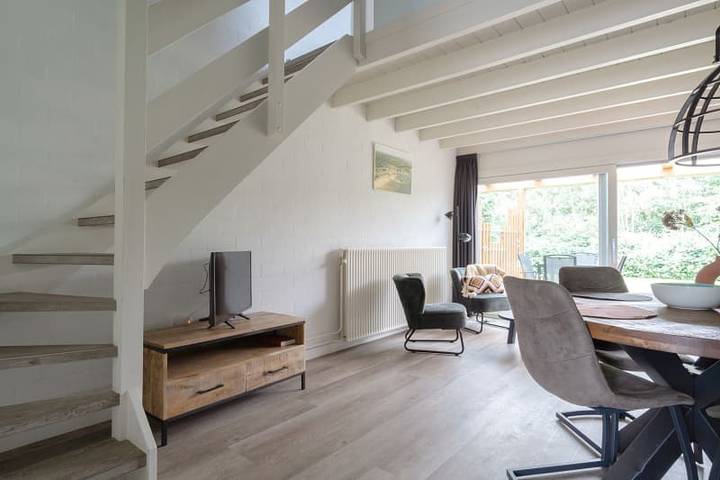 Bungalow für 2 Personen, mit Balkon/Terrasse und Terrasse sowie Seeblick in den Niederlande - 4