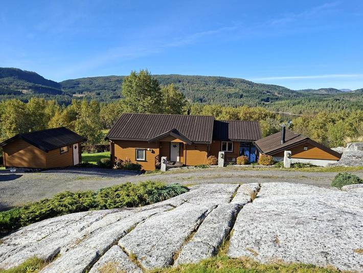 Ferienwohnung für 8 Personen, mit Whirlpool und Terrasse sowie Garten und Sauna in Eidsvåg - 2