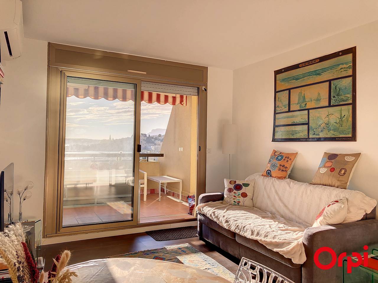 Appartement entier, Splendide 2 pièces climatisé avec piscine et garage privé in Menton, Région de Nice